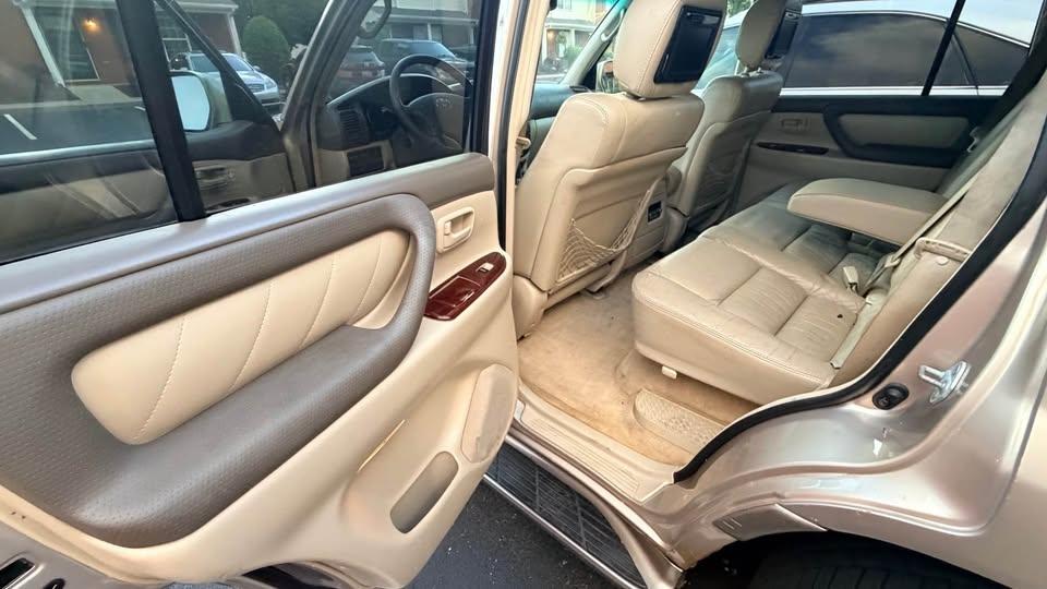 2004 Toyota Land Cruiser Base - Photo 9